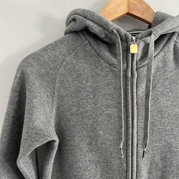 Aritzia TNA Grey Hoodie Fleece Lined Hooded Sweater Full Zip - Picture 7 of 17